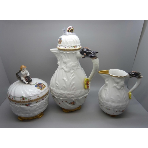 832 - A Mottaheden Portugal tea service, The Nelson Rockefeller Collection, reproduction of the Meissen Sw... 