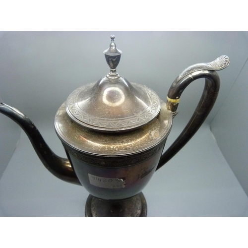 849 - A George III silver coffee pot, London 1791, 1023g, This lot is offered for sale with a non transfer... 