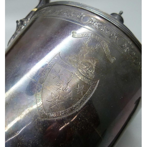 849 - A George III silver coffee pot, London 1791, 1023g, This lot is offered for sale with a non transfer... 