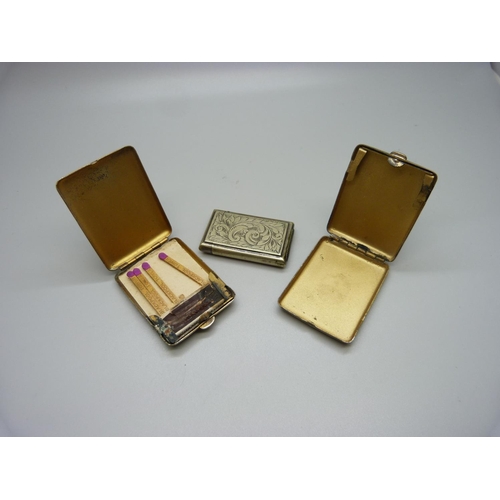 852 - A vesta case and two matchbook holders