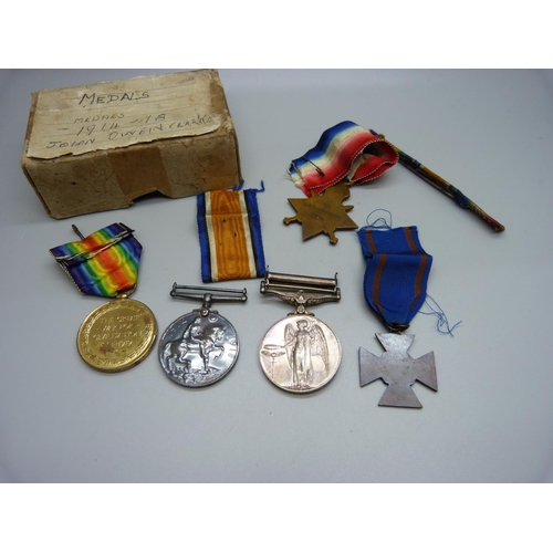 860 - A family group of medals, WWI medal group to 403691 1. A.M. J.O. Clarke RAF, the 1914-15 Star to 513... 