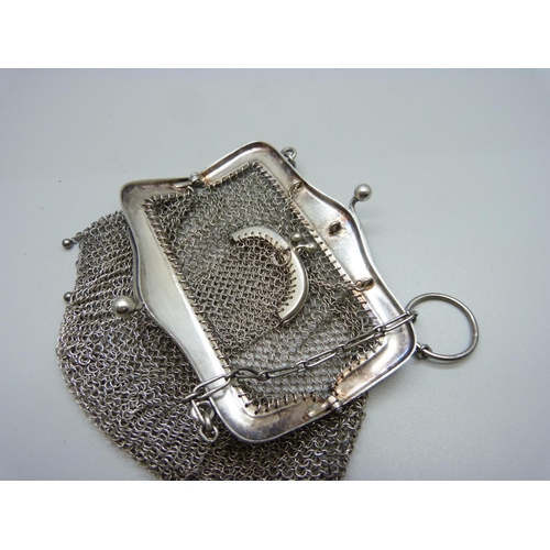 871 - A silver chain mail purse including coin bag, London import mark for 1911