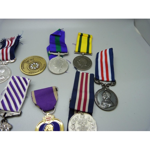 876 - A collection of replica medals and medallions