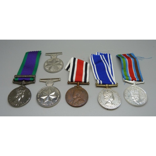 879 - A collection of replica medals