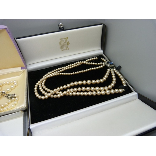 921 - Boxed pearls including Mallorca and 9ct gold and silver mounted