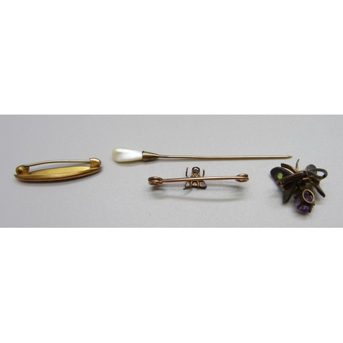 950 - A small old cut diamond set fly brooch with garnet eyes, a/f, one other fly brooch/pin, a 9ct gold '... 