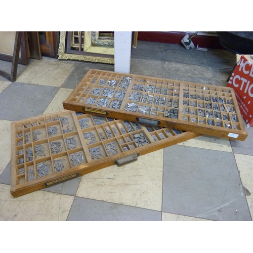 429 - Two early 20th Century printers trays with lead printers type