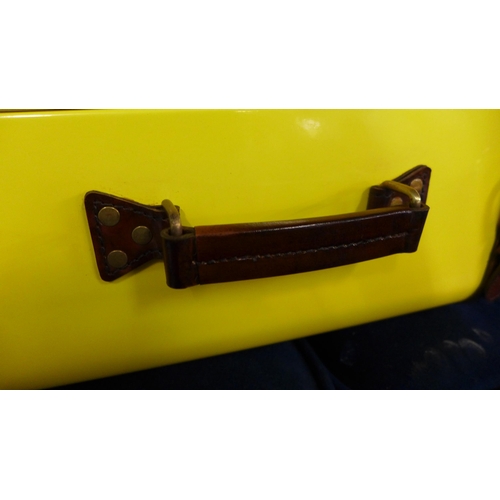 1369 - A medium yellow handcrafted leather storage trunk  * This lot is subject to VAT