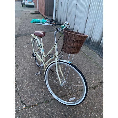 2279 - Dawes Countess bicycle complete with basket & mudguards - original RRP £399.00