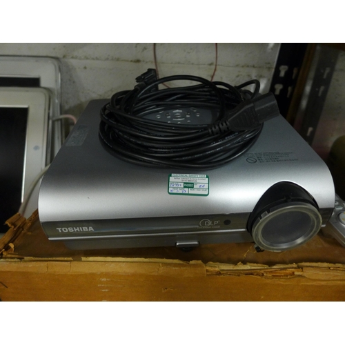 2297 - Toshiba and one vintage projector; Bissell mop & Teleton stereo amp TA 3000