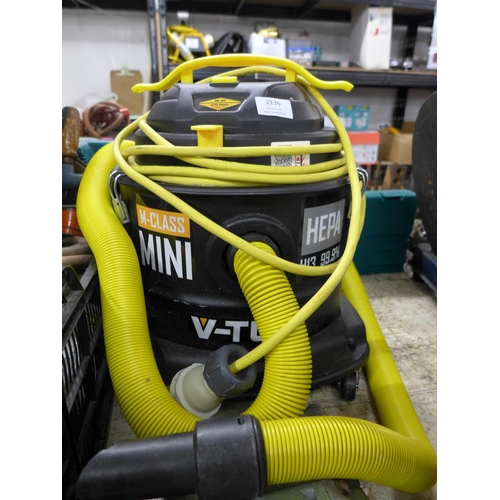 2136 - Hammer drill, V-Tuf M class mini hoover