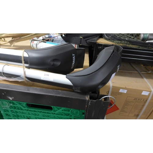 2198 - Renault Mk IV Clio roof bars (2012-19)