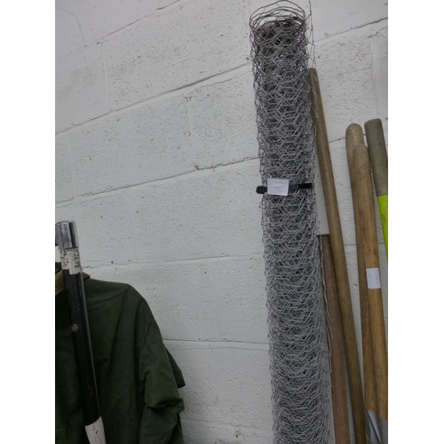 2346 - Qty. of various part rolls of galvanised wire fencing