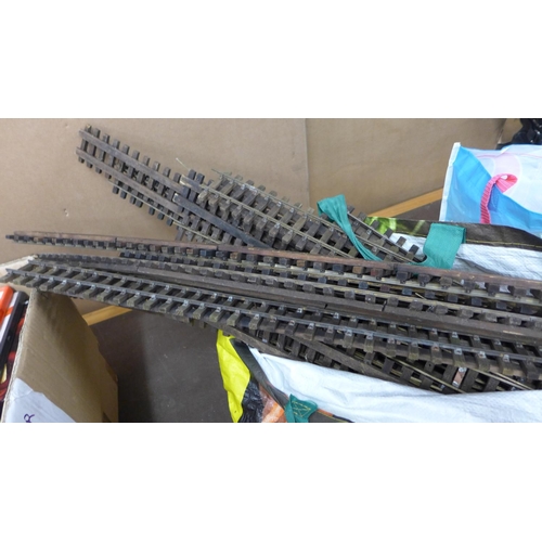 2364 - O gauge Basset model railway track