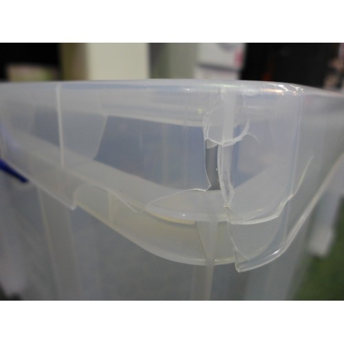 3465G - 145l Really Useful storage box with lid - damaged