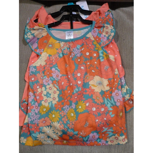 3025 - Bag of girl's floral print pyjama sets - mixed sizes * this lot is subject to VAT