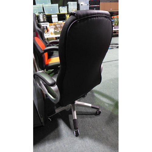 3078 - Songmatics Black Pu and mesh swivel office chair