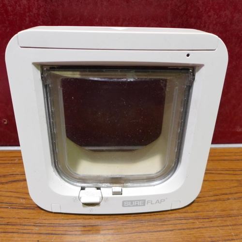 3120 - Sureflap Microchip Cat Flap, Original RRP - £41.66 +VAT (280 -575) *This lot is subject to VAT