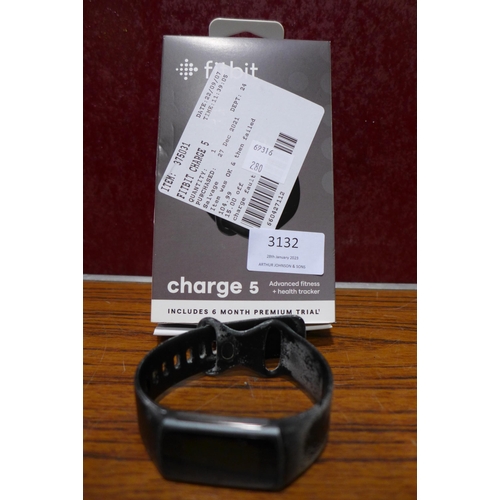 3132 - Fitbit Charge 5 Black, Original RRP - £89.99 +VAT (280 -134) *This lot is subject to VAT