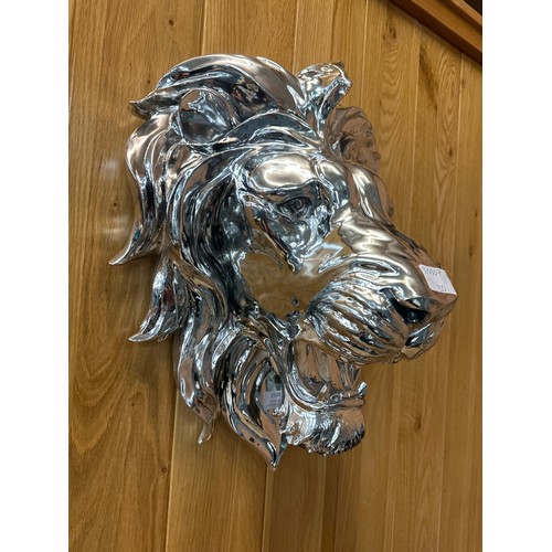 1538 - A silver wall mounted lion bust