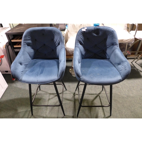 3274 - Pair of blue velvet bar stools/tub chairs, on black metal legs