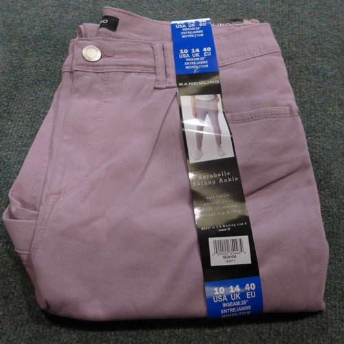 3316 - Bag of ladies Bandolino mauve skinny jeans - mixed sizes  *This lot is subject to VAT