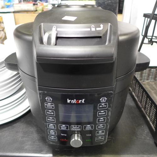 3358 - Instant Pot One Lid 6.2L, Original RRP - £159.99 +VAT (280 -648) *This lot is subject to VAT