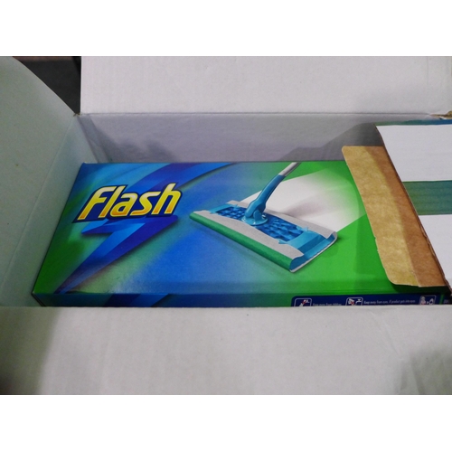 3424 - Flash Speedmop Starter Kit & Refills, Original RRP - £16.69 +VAT (280 -92) *This lot is subject to V... 