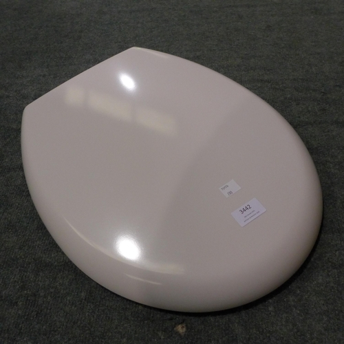 3442 - Hush Toilet Seat Soft Close, Original RRP - £19.99 +VAT (280 -372) *This lot is subject to VAT