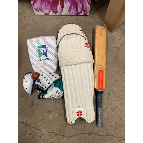 2363 - Bag of cricket gear, includes retro Gray-Nicholls cricket