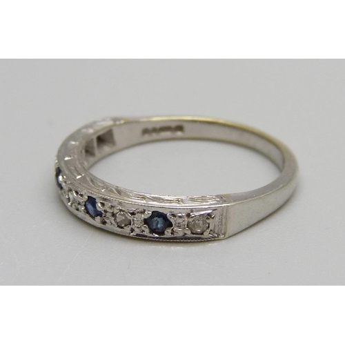 1029 - A 9ct white gold, sapphire and diamond ring, 2.5g, N