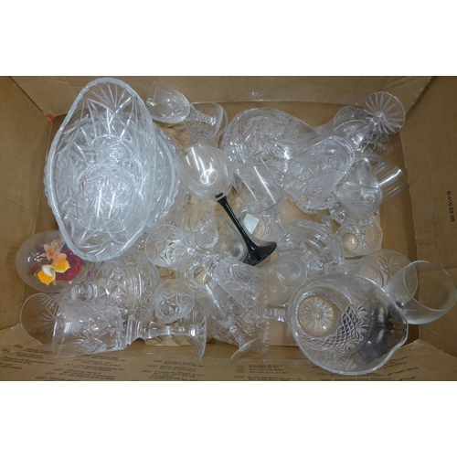 1069 - A collection of crystal and other glassware**PLEASE NOTE THIS LOT IS NOT ELIGIBLE FOR POSTING AND PA... 