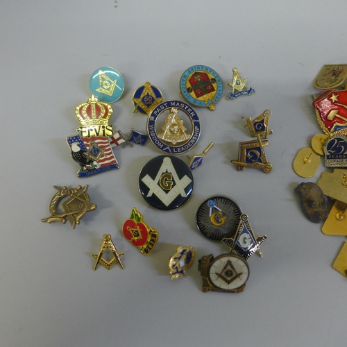 631 - Assorted vintage pin badges, various styles