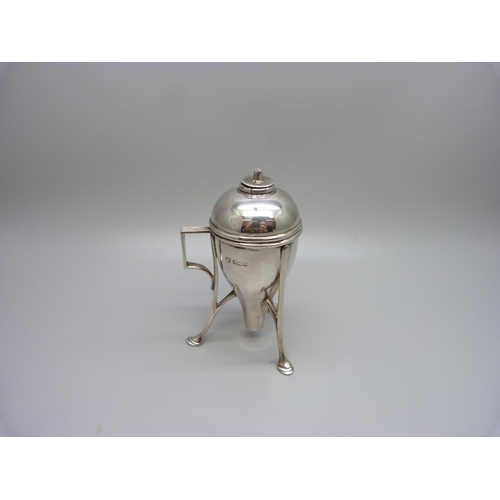 774 - A silver table cigar lighter, Sheffield 1909, 66g