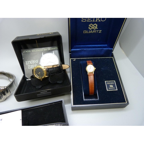 811 - Assorted wristwatches including Tissot, Seiko, Accurist, etc.