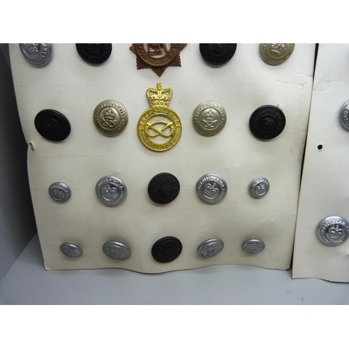 835 - A collection of Police badges and buttons