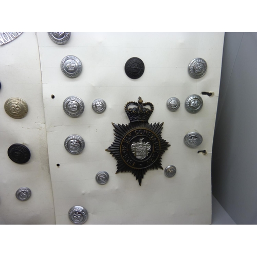 835 - A collection of Police badges and buttons