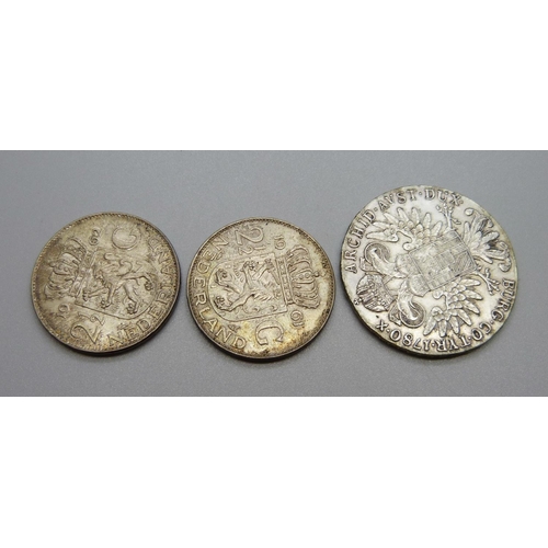 910 - A Maria Theresia 1780 thaler and two Dutch 2½ guilder coins, 1961 and 1962