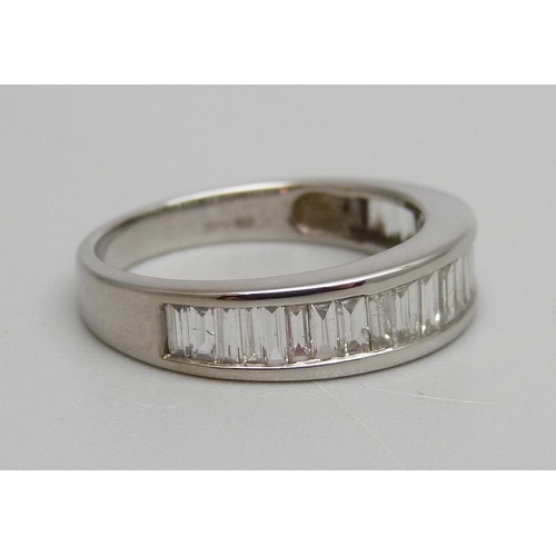 959 - An 18ct white gold, twenty-four diamond half-eternity ring, 4.2g, N, marked Iliana