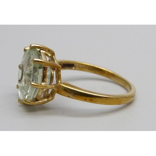 963 - A 9ct gold Glenn Lehrer torus cut prasiolite quartz ring, 2.6g, L