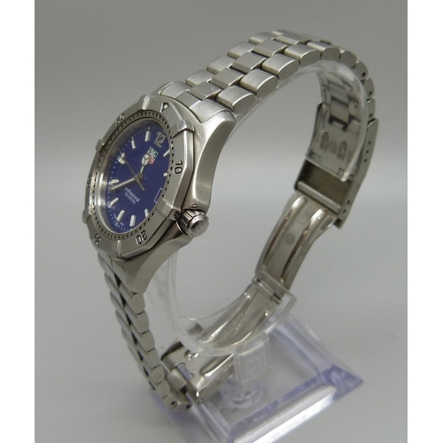 981 - A Tag Heuer professional 200m wristwatch