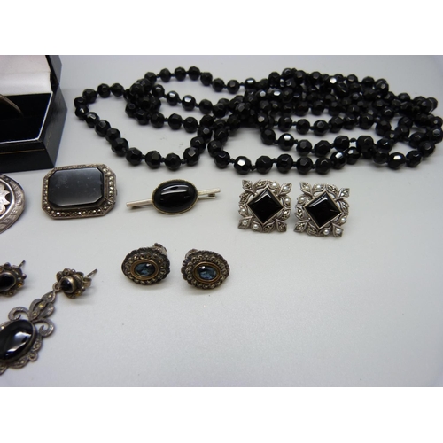 987 - A collection of silver mounted jewellery and a French jet bead necklace