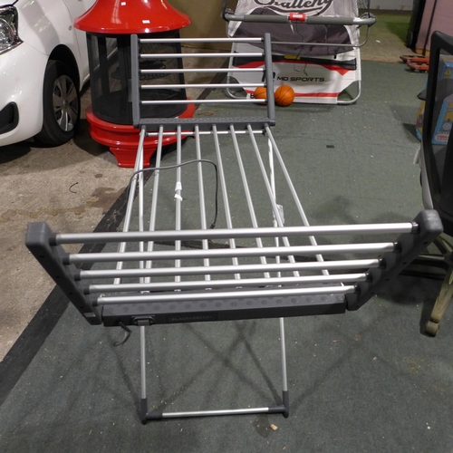 3049 - B&D Heated Winged Airer   (281-168)   * This lot is subject to vat