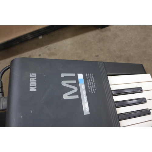 2282 - Korg M1 synthesizer- keyboard with stand, instructions and lead