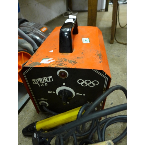 2327 - Sprint 120 stick welder with folding sack trolley and loft ladder