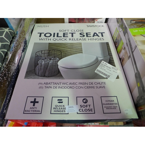 3455 - Hush Toilet Seat Soft  close  (281-238)   * This lot is subject to vat