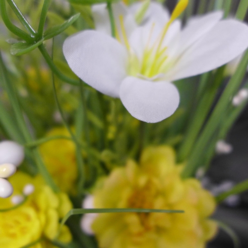 1355 - A floral grass bundle with Dahlias and Freesia, H 70cms (2925612)   #