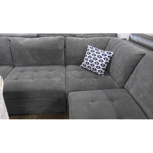 1517 - Thomasville Tisdale 6Pc Sectional Fabric Sofa, Original RRP £1666.66 + vat  (4160-24)   * This lot i... 