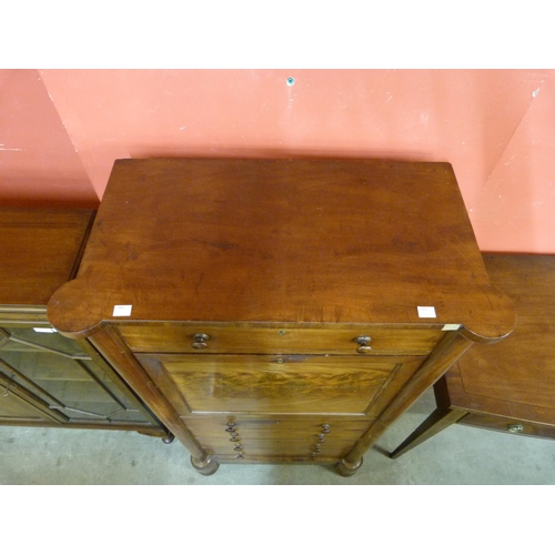 82 - A 19th Century French mahogany escritoire