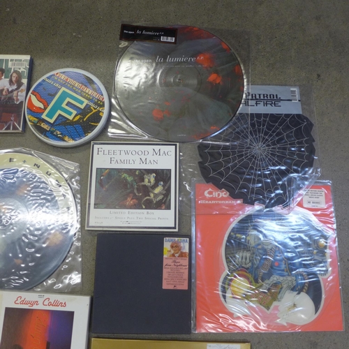 674 - Twenty-five picture discs including David Bowie John I'm Only Dancing and other 7